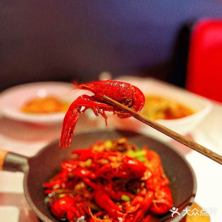 吃新鲜的小龙虾就来麻辣诱惑！🦞