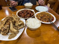 -三居鲁味坊黄焖鸡(山大路店)