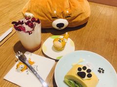 抹茶蛋糕卷-柴务处·柴犬主题狗咖