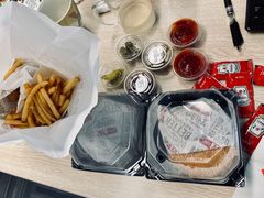 -The Habit Burger Grill 哈比特汉堡(复兴soho店)
