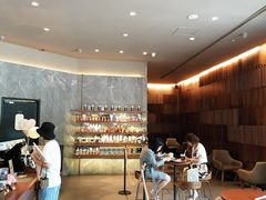 -星巴克臻选(南京艾尚天地店)