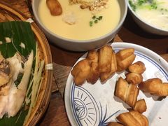 -云海肴·汽锅鸡·云南菜(天山百盛优客店)