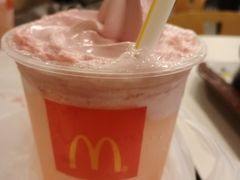 -麦当劳(龙洞店)