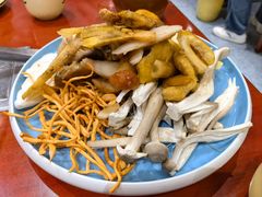 -菌之家·专业纯野生菌火锅·特色炒菌