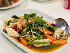 冬蔭炒海鮮-Raan Jay Fai