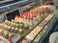 -85度C(生甜甜圈研究工坊·上海松江人民北路店)
