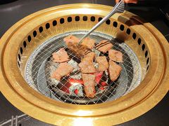 -山川小町·极番烧肉(新地假日广场店)