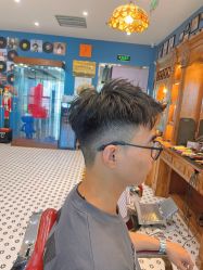 -贝勒爷专业男发