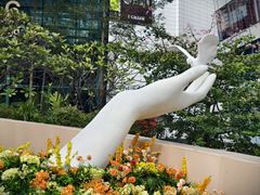 -中航城君尚购物中心