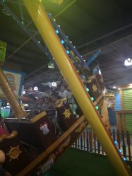 -维佳童话镇演出现场(徐东店)