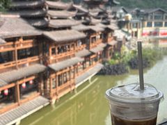 -星巴克(南宁民歌湖店)