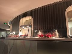 -亚洲国际大酒店·云顶阁旋转自助餐厅
