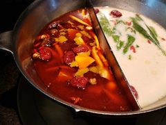 猪肚鸡锅底-湊湊火锅·茶憩(新中关购物中心店)