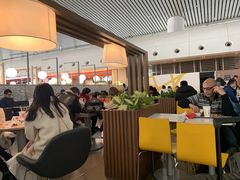 大堂-麦当劳(杭州东站高铁店)