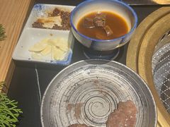 -山川小町·极番烧肉(新地假日广场店)
