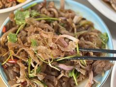 -丹水桥地锅鱼·翘嘴鲌·地方特色全鱼宴(丹江口大坝店)