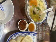 -长人馄饨铺(解放街店)