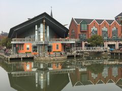 -钟书阁(松江泰晤士小镇店)