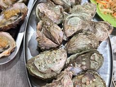 -蚝哥花姐湛江烤生蚝(美丽湾市场店)