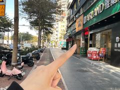 -牛里牛气· 榴莲海鲜鲜牛肉自助火锅·烤肉(横岗店)