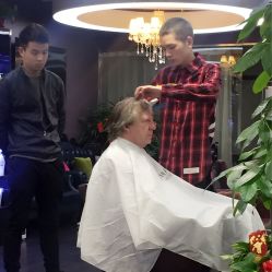 点击看大图 -发朵Hair 烫染沙龙