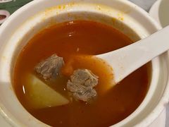 番茄土豆牛腩汤-南小馆(迪士尼小镇店)