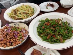 -湖南人家湘菜馆(镇江路店)