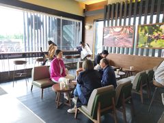 大堂-星巴克(长沙麓南广场店)