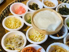 -包整·丝娃娃(一览甲秀楼风景店)