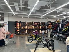 -迪卡侬(苗岭路店)