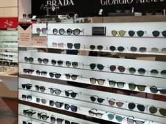 -LensCrafters亮视点·OAKLEY精选(静安嘉里中心店)