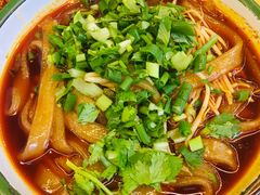 -拈签一笑黄牛肉辣卤串串