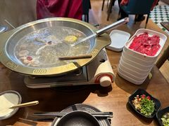 -天成·潮州牛肉脆肉鱼生蚝自助火锅