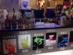 -六合夜市