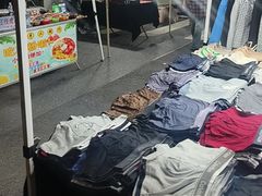-吴山路夜市