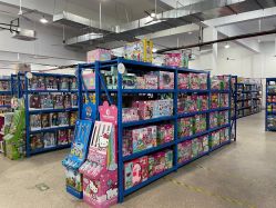 -逝水玩具折扣店