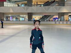 -冰纷万象滑冰场(南山万象天地店)