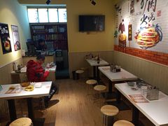 -驴公驴婆(曹杨店)