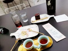 -UNI UNI(环亚凯瑟琳店)