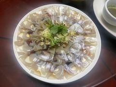 -一口猪海鲜浑锅·东北家常菜