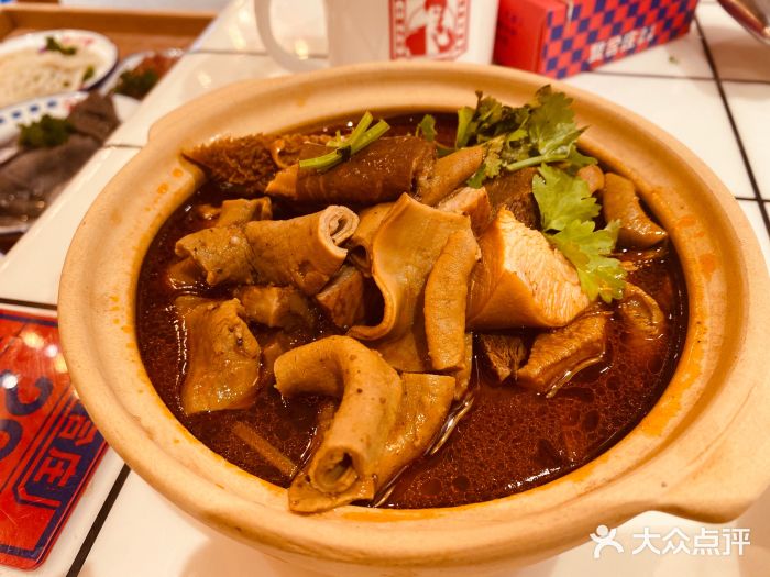 贤合庄卤味火锅(岭南天地店)一碗牛杂图片