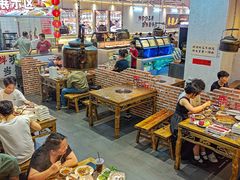 -来龍儿鲜切牛肉自助老火锅