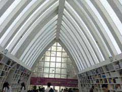 -钟书阁(松江泰晤士小镇店)