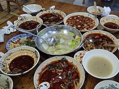 -杨三娘跷脚牛肉(羊子山西路店)