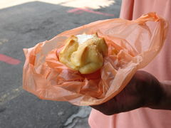 -天品味 一口吃榴莲泡芙