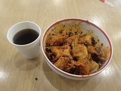 -八二小区抄手(三友路店)
