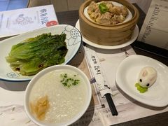 -钟书阁(群光广场店)
