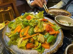 -顶顶汤火牛排火锅·经典铜锅涮肉