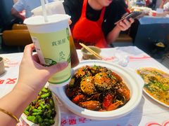 -肥肥虾庄·金牌油焖大虾(汉街SKP店)