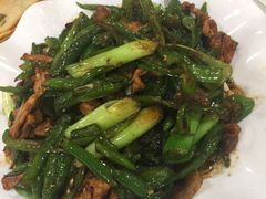 -渝君重庆火锅(嘉宾路店)